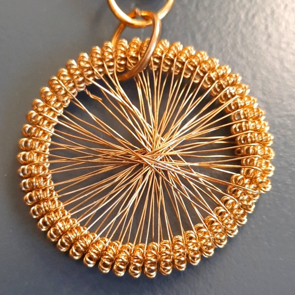 VINTAGE 'GOLD COCOONS AND WHEELS' - Picture 3 of 7